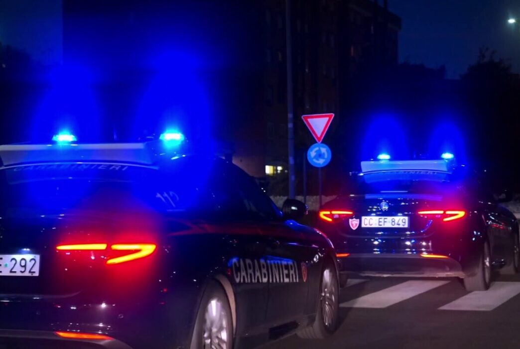 Notturne Esplosioni Scuotono L