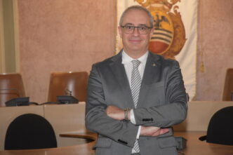 Nuovo Sviluppo Nel Caso Di Omi