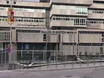 Operazione Contro Un27Associazi