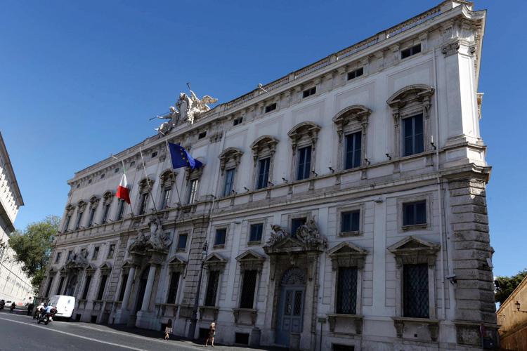 Parlamento In Stallo3A Fumata N