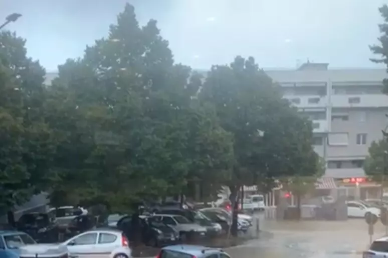 Pescara Chiude Parchi E Pineta