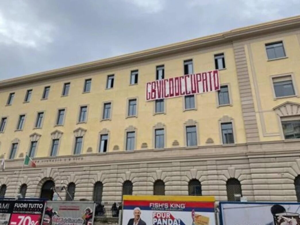 Proteste Studentesche Contro I