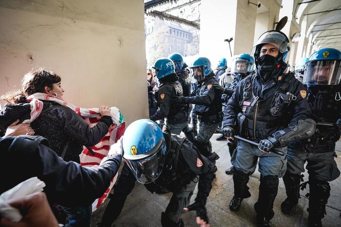 Scontri A Torino3A Manifestanti