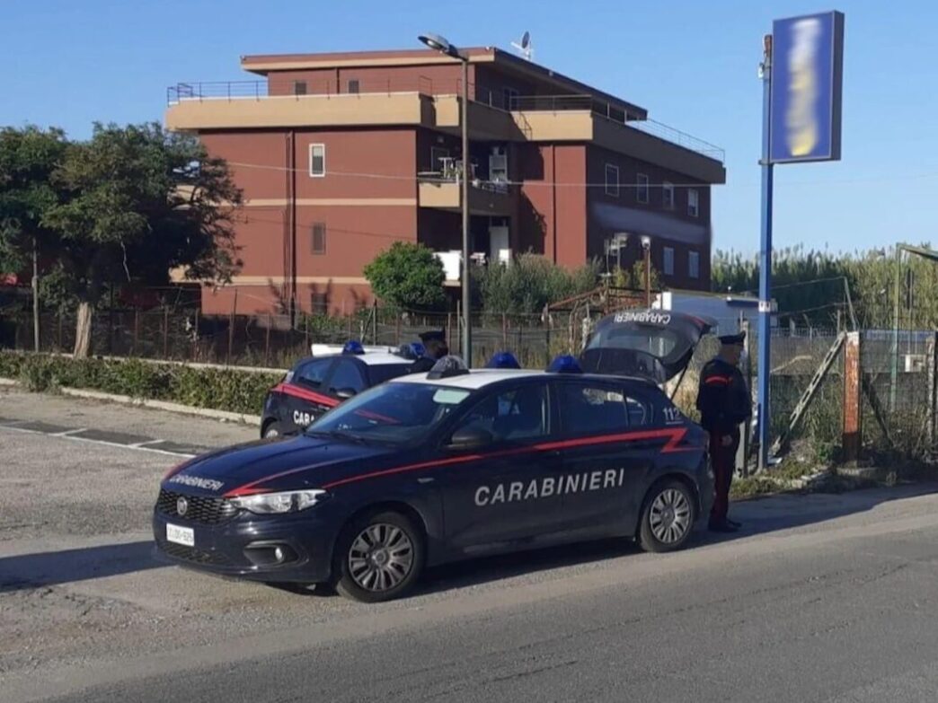 Scoperta Une28099Attivitc3A0 Di Spacci