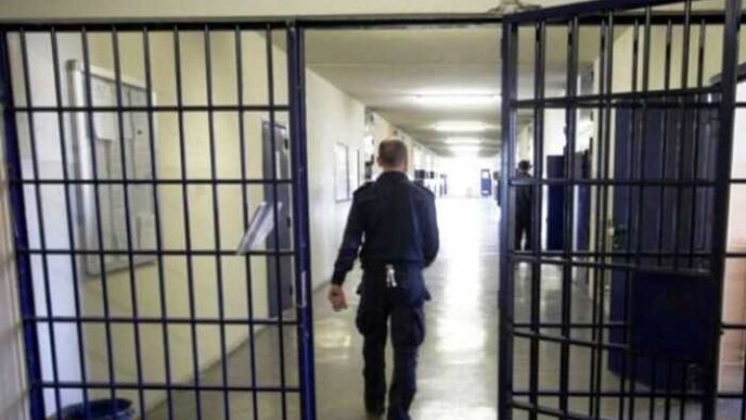 Sequestro Di Un Coltello E Un