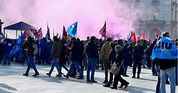 Torino In Fiamme3A Violenti Sco