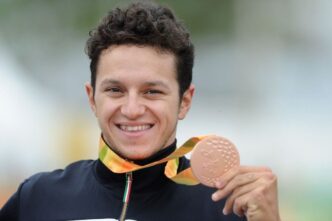 Truffa Da Rolex E Prada3A L27Atl