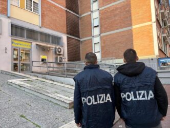 Uomo 61Enne Arrestato Travesti