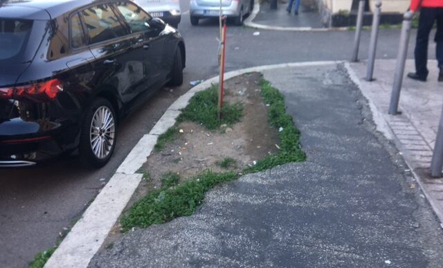 Via Dei Castani3A Il Degrado Di