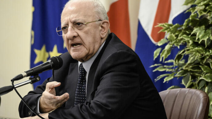 Vincenzo De Luca Commenta La S