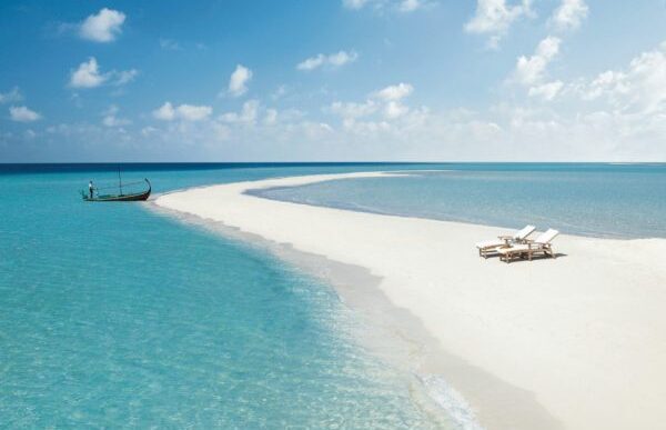 Visit Maldives Lancia Una Camp