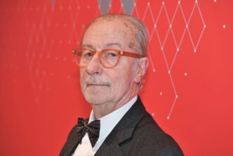 Vittorio Feltri Risponde Alla