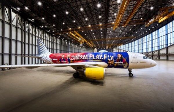 Vueling Rende Omaggio Al Barc3A7A
