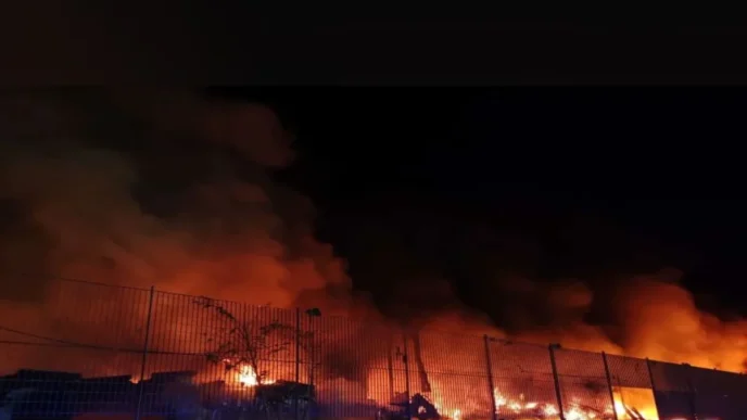 Incendio Capannone Roma