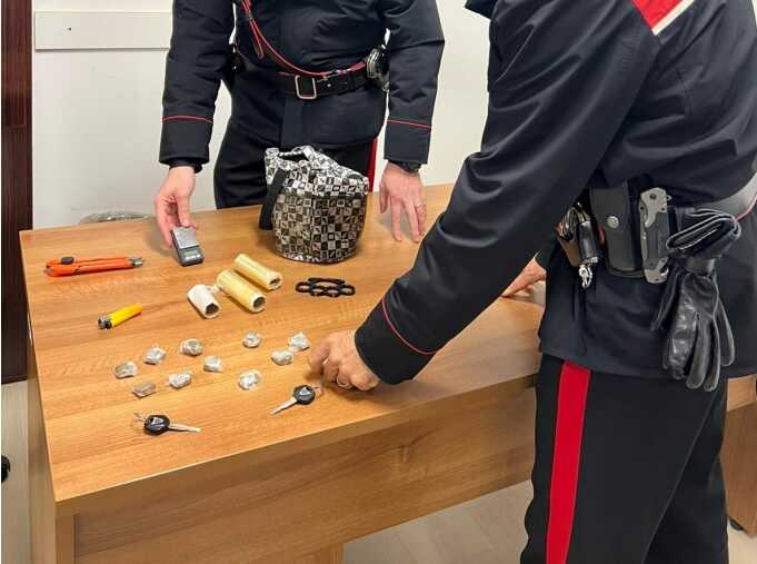 18Enne Fermato Dai Carabinieri