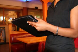 A Processo Un Ristoratore Di R
