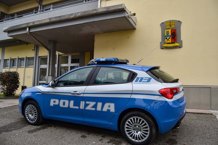 Aggressione Alla Polizia A Cit