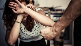 Aggressione Domestica A Pescar