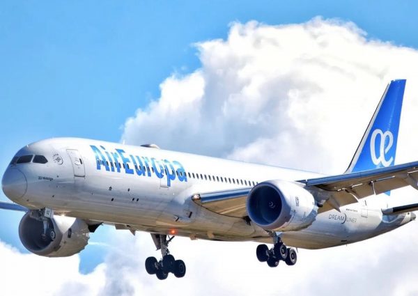 Air Europa Intensifica Le28099Offer