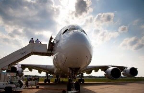 Airbus Supera Boeing3A Un27Anali
