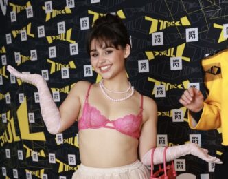 Alessandra Mele Sul Tappeto Ro