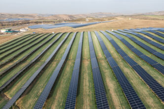 Alhendc3Adn3A Un Parco Solare Pion