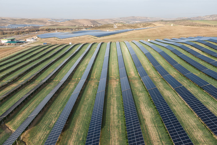 Alhendc3Adn3A Un Parco Solare Pion