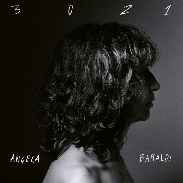 Angela Baraldi Presenta Il Suo