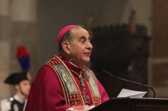 Arcivescovo Delpini Celebra Il