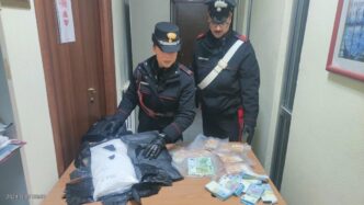 Arrestata Una Donna Con 11 Chi