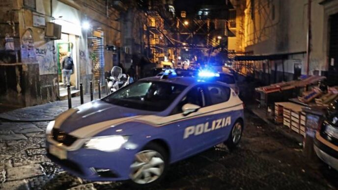 Arrestato A Napoli Un Uomo Per