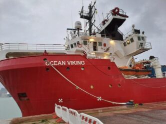 Arriva Al Porto Di Ravenna L27O