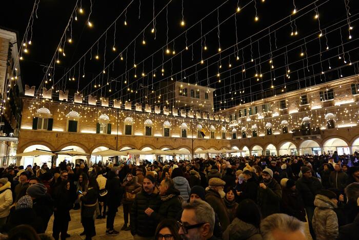 Ascoli Piceno Celebra Il Natal