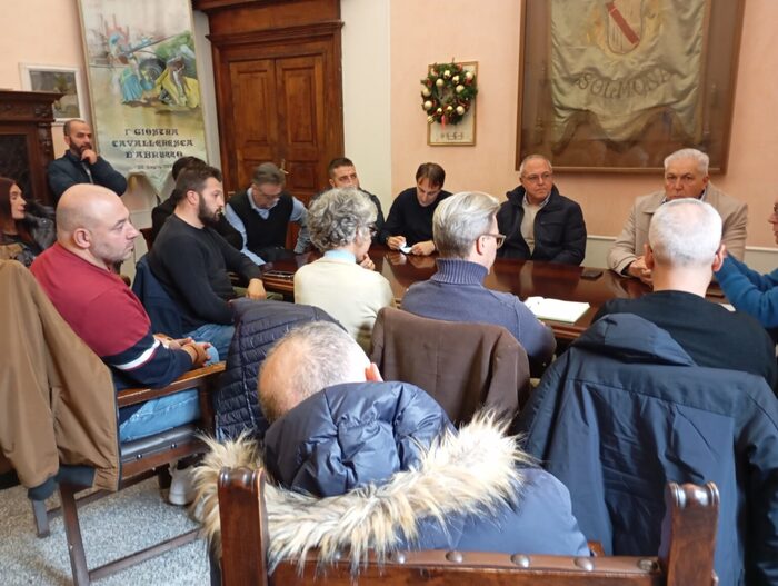 Assemblea Pubblica A Sulmona3A