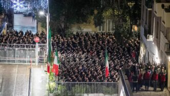 Attivisti Contestano Le Denunc