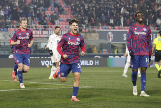 Bologna Trionfa 4 0 Sul Monza