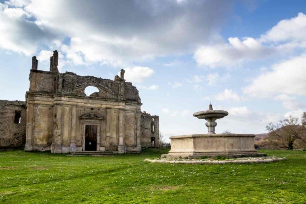 E' Una Città Abbandonata, Che Molti Considerano Una Delle Più Affascinanti Del Lazio: Ha Un Brillante Curriculum Cinematografico Ed È A Due Passi Da Roma 5 Canale Monterano, Lazio