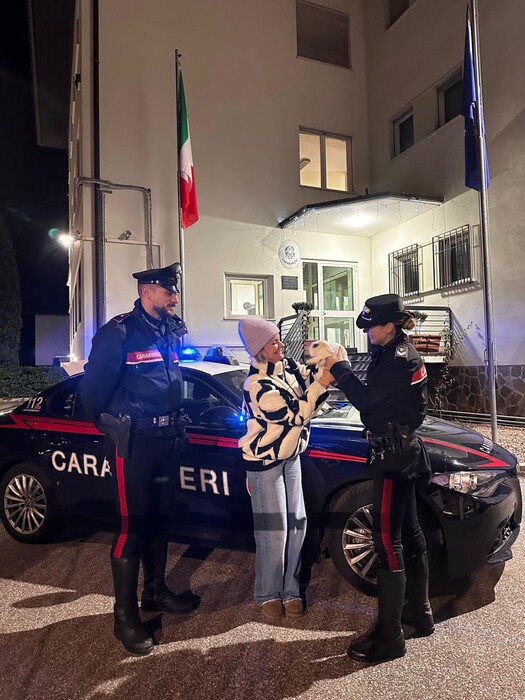 Carabinieri Salvano Un Conigli