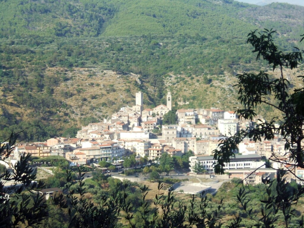 Castelforte Al Lavoro Per La R