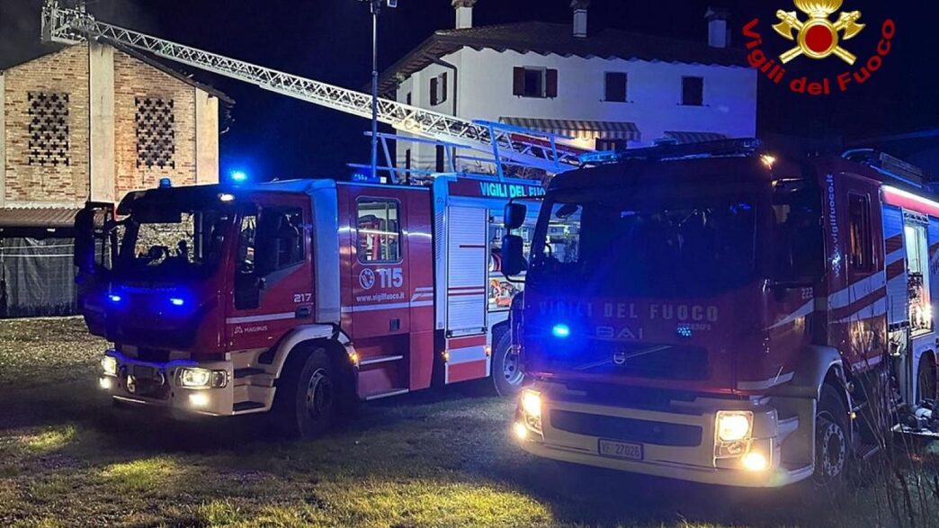 Cefalc3B9 Sotto Choc3A Quattro Tur
