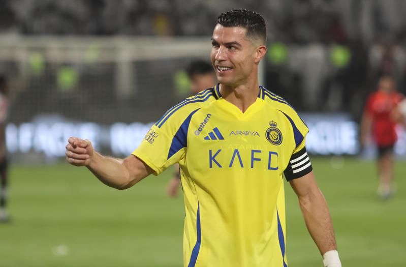 Cristiano Ronaldo Riceve Un Re