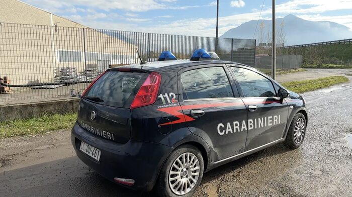 Crollo In Un Capannone A Frosi
