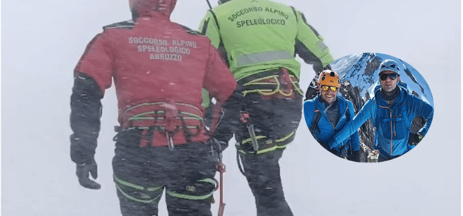Due Alpinisti Bloccati Sul Gra