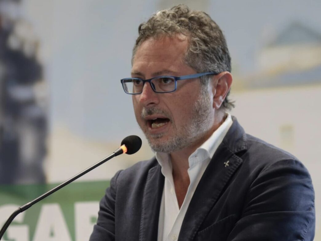 Due Parcheggiatori Abusivi Con