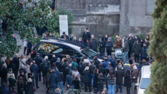 Emozione E Ricordi Al Funerale