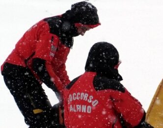 Escursionisti In Difficoltc3A0 Su