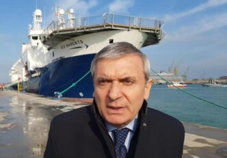 Espulsione Di Un Cittadino Alb