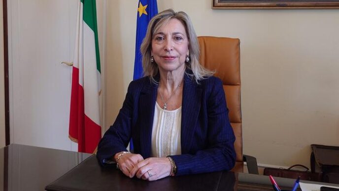 Ester Fedullo Assume La Prefet