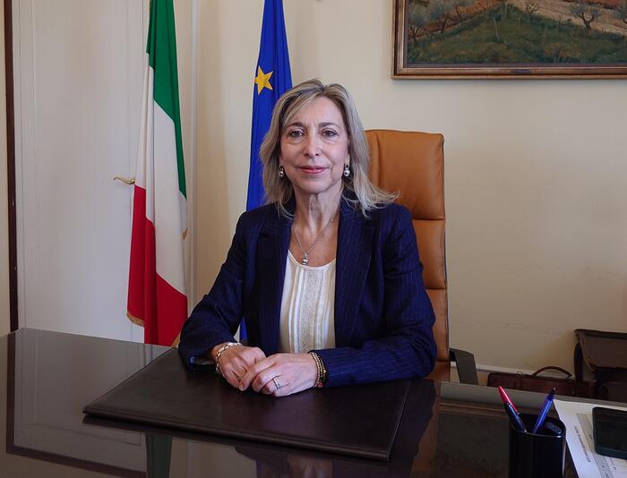 Ester Fedullo Assume La Prefet