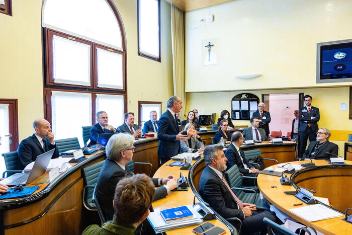 Forza Italia Si Distacca Dalla